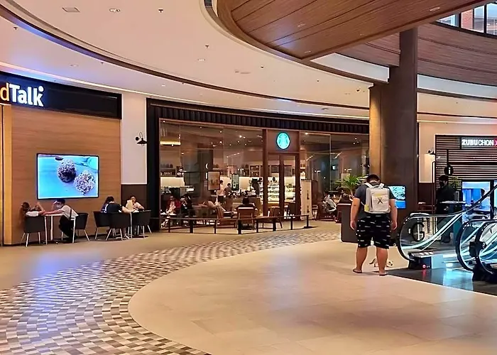 Homey 1-bedroom At The Center Of Makati Hotel 5*